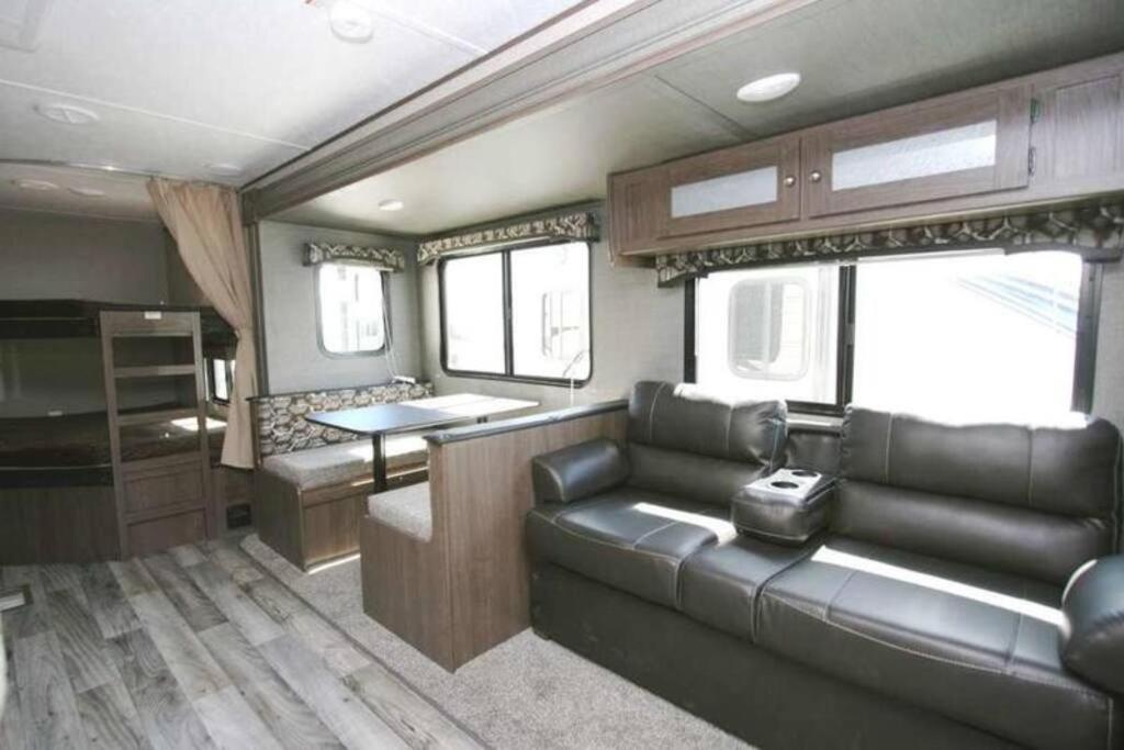 Golden Riverfront Campground酒店 外观 照片